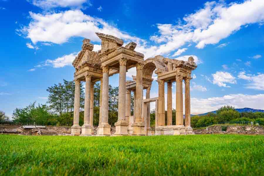 10 Must-See Excavation Sites in Türkiye